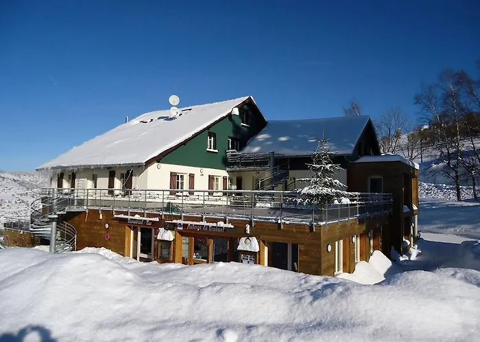 Le Brabant Bar-hotel-restaurant 拉布雷斯