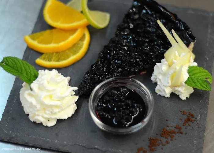 Le Brabant Bar-hotel-restaurant 拉布雷斯